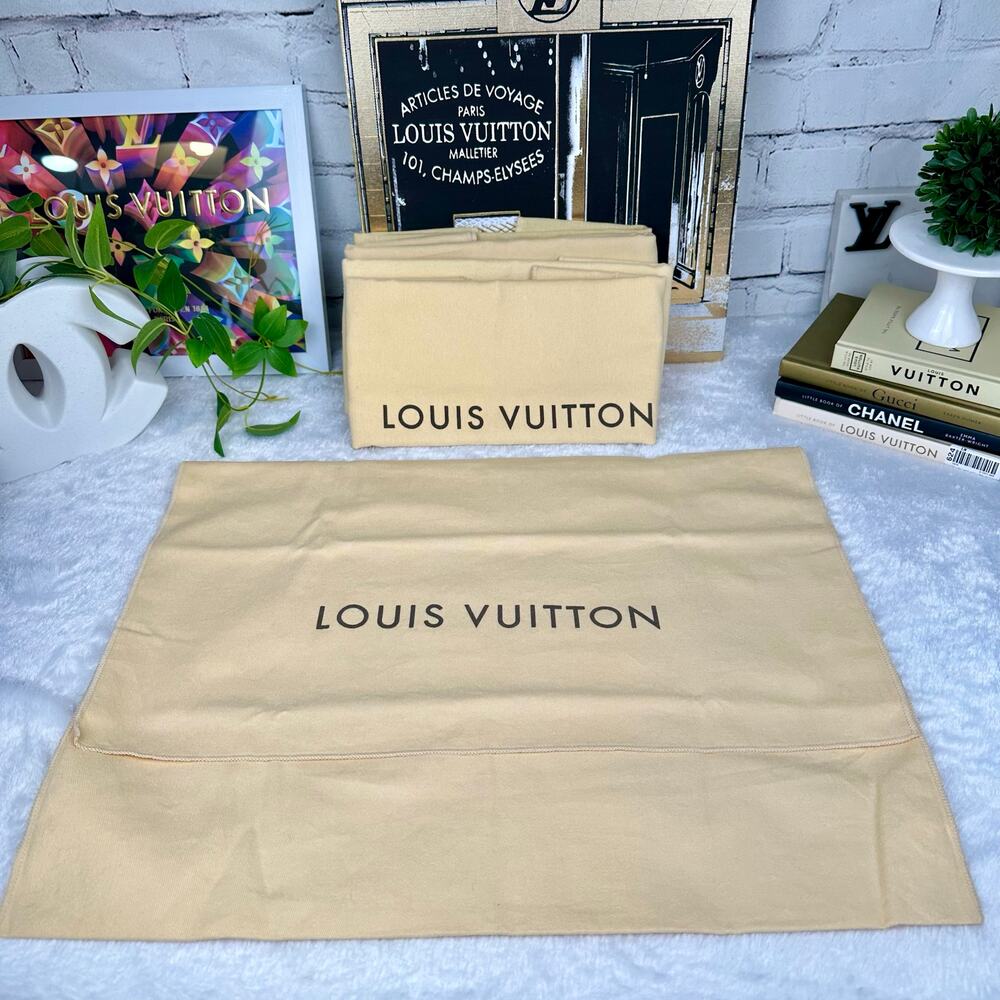 Louis Vuitton Dust Bag Medium Fold Over